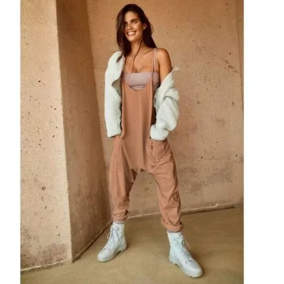 NWOT FREE PEOPLE MOVEMENT HOT SHOT ONESIE - TOASTED COCONUT - Picture 1 of 10